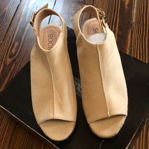 Peek a boo toe wedge heels